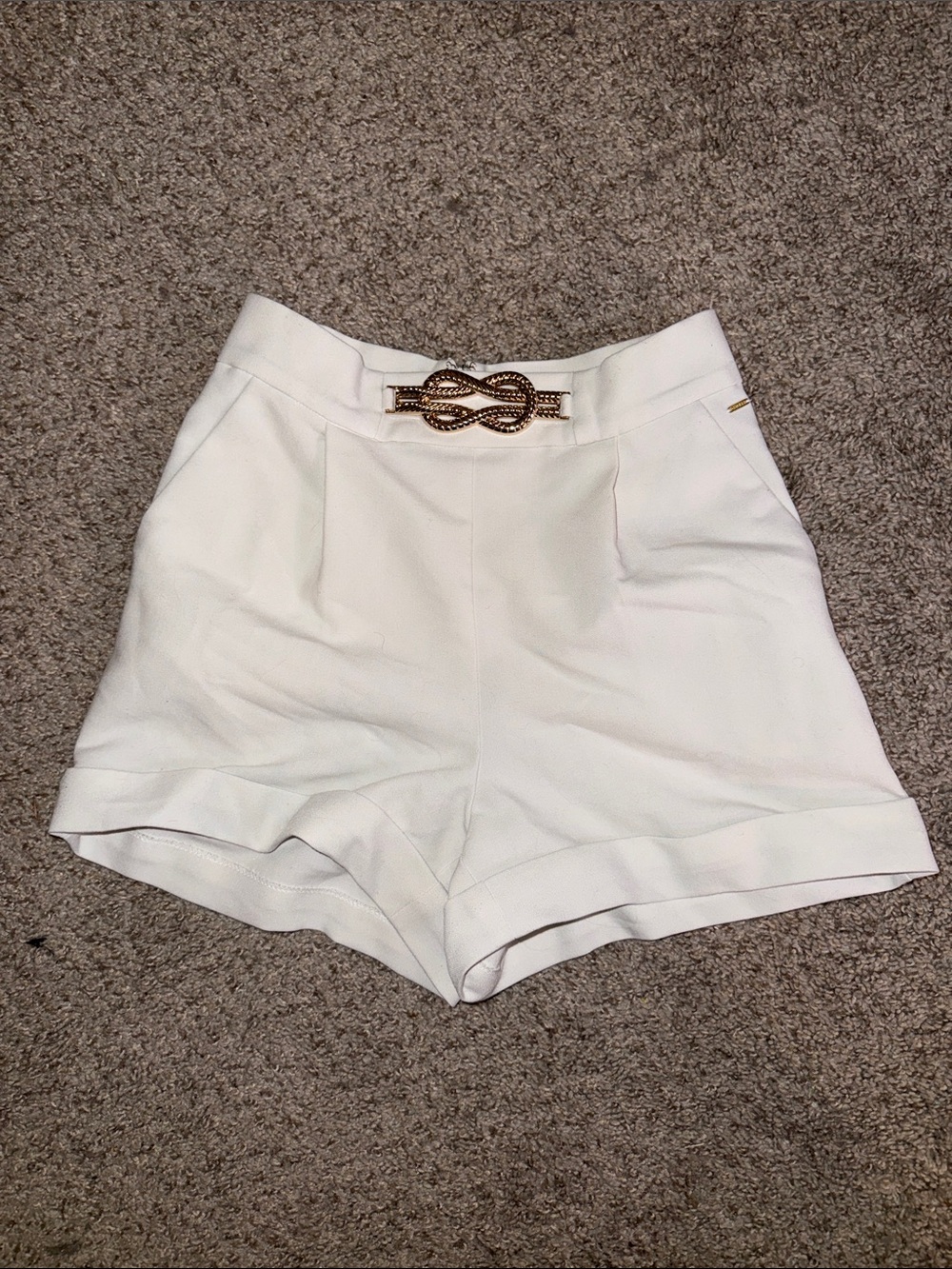 Guess High-Waist White Shorts with Gold Knot Buckle